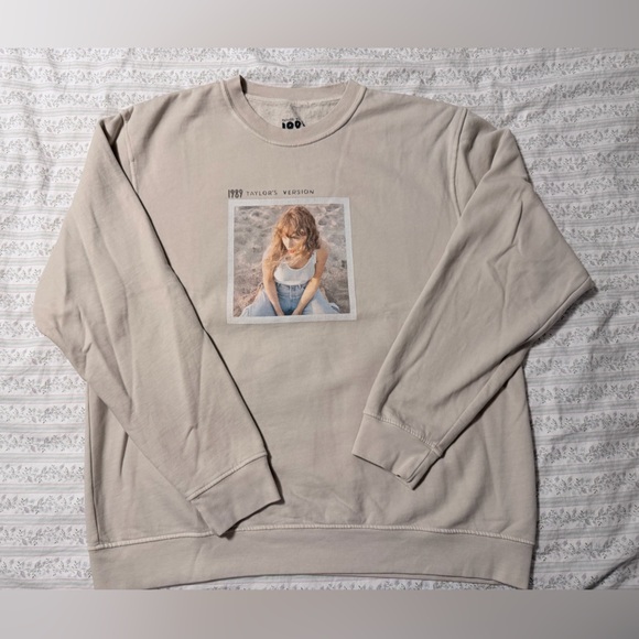 Taylor Swift Sweaters - Taylor Swift 1989 Sweatshirt